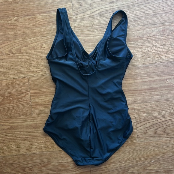 Popilush Black One-Piece Swimsuit - Picture 4 of 4